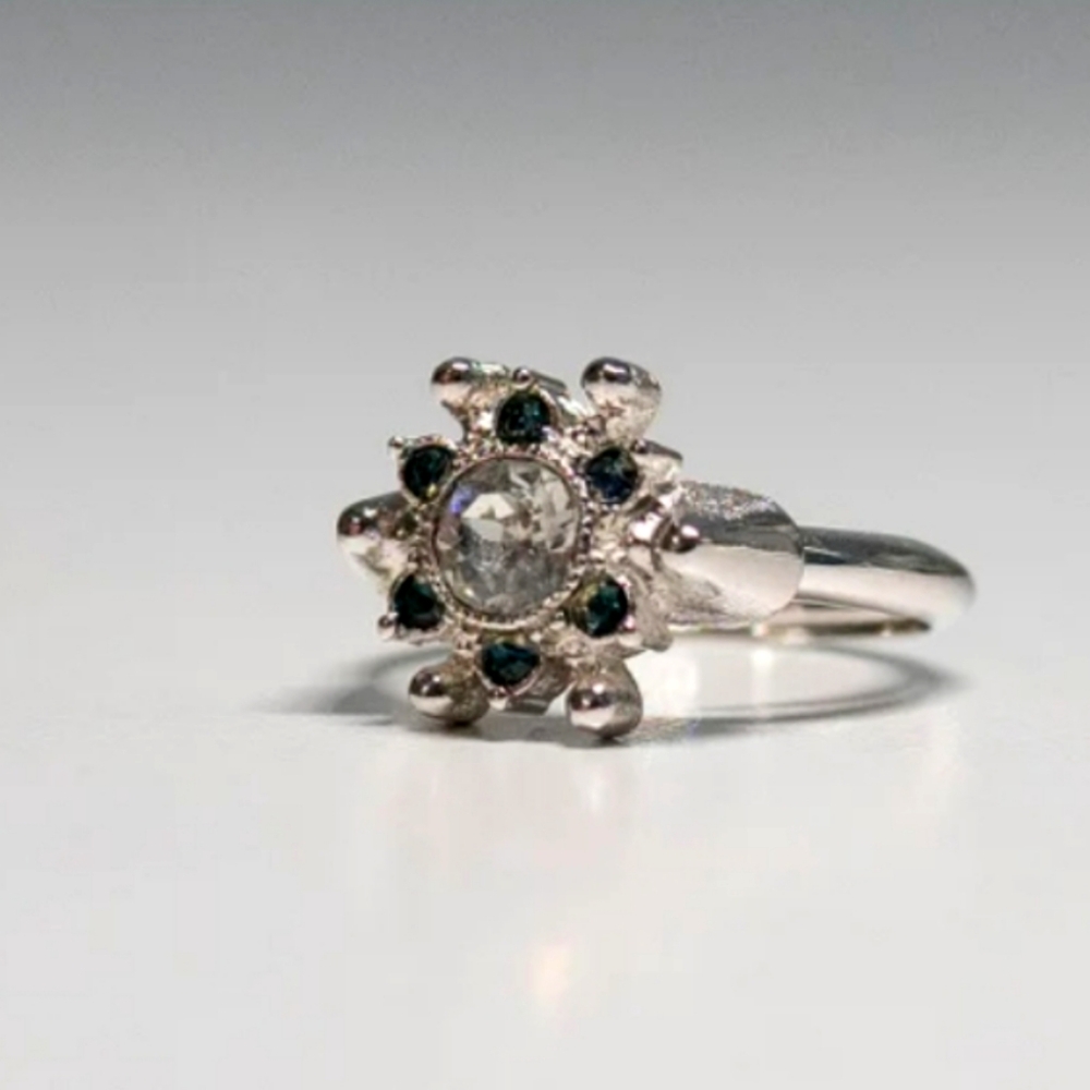 Vintage 1974 Avon Ring Starsong Rhinestones & Blue Sapphire Adjustable